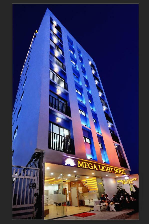 Mega Light Hotel Nha Trang Extérieur photo