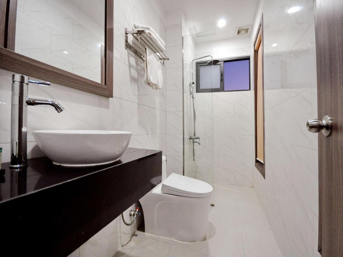 Mega Light Hotel Nha Trang Extérieur photo